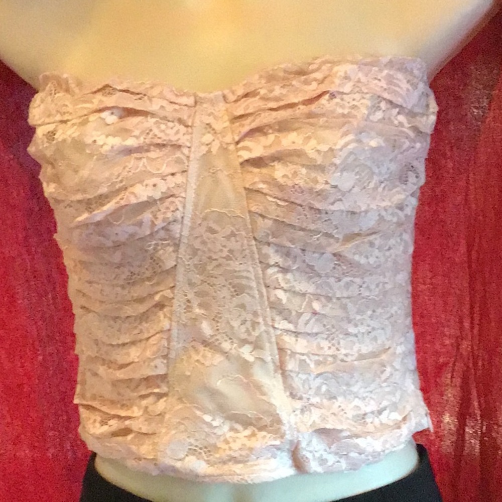 Moda Int. Size S halter top soft peach color